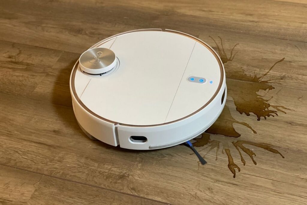 Do robot vacuums wash the floor